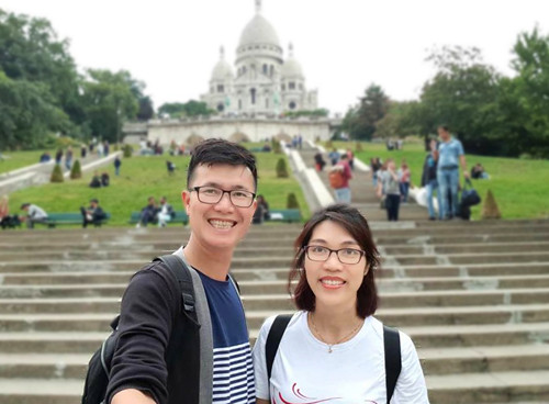 Công ty anh Điệp thường tài trợ cho các chương trình giáo dục hay thiện nguyện củacông ty chị Thúy.Ảnh:NVCC. Công ty anh Điệp thường tài trợ cho các chương trình giáo dục hay thiện nguyện của bên công ty chị Thủy. Họ cũng là thành viên của Hội Liên hiệp thanh niên quốc tế IYF, có văn phòng đại diện ở 80 quốc gia, nên thường song hành cùng nhau. Ảnh: NVCC.