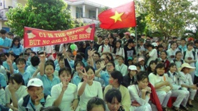Học sinh Trường THPT Lê Quý Đôn, Gia Lai Học sinh Trường THPT Lê Quý Đôn, Gia Lai