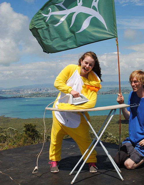 Là đồ bằng năng lượng mặt trời. Là đồ bằng năng lượng mặt trời.