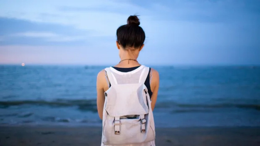 Đôi khi người ta yêu nhau nhưng con đường tương lai lại không tương thích. (Ảnh: ITN). Đôi khi người ta yêu nhau nhưng con đường tương lai lại không tương thích. (Ảnh: ITN).