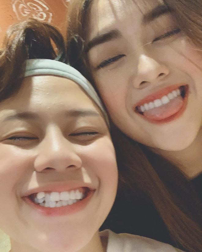 Á hậu 2 Tường San là bạn thân của Ánh Dương "Về nhà đi con" ảnh 1 A hau 2 Tuong San la ban than cua Anh Duong