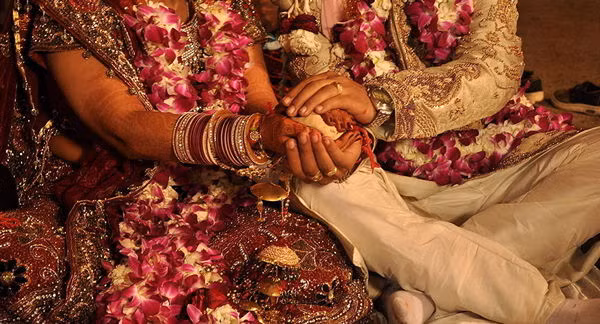 Người yêu cũ đi lấy chồng, gã thanh niên đã đến đám cưới... bắt cóc chú rể