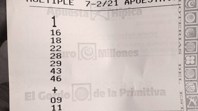 Người Trung Quốc trúng 139 triệu euro làm hàng xóm Ronaldo