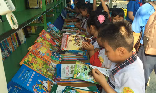 Lan tỏa văn hóa đọc đến học sinh ngoại thành