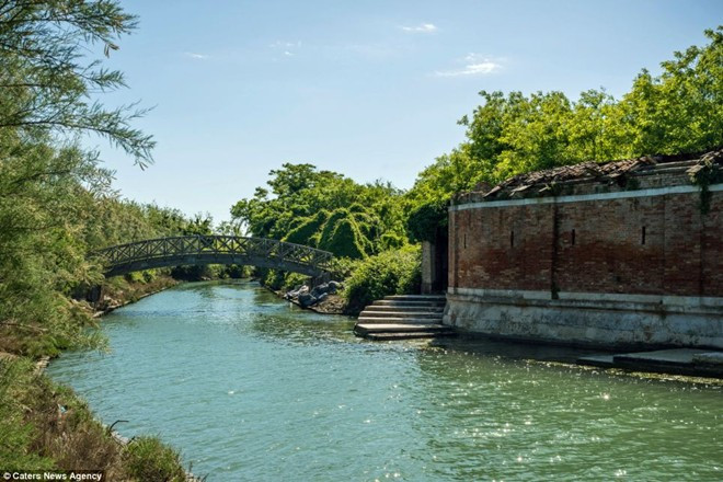 Hòn đảo chết chóc và những câu chuyện ma quái