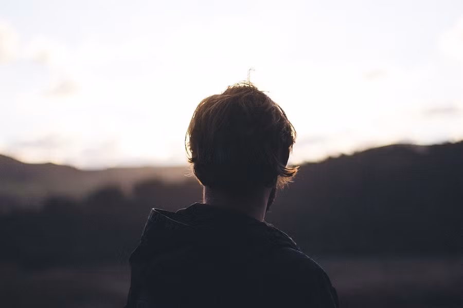 Phải làm gì khi bạn gái bỗng dưng đổi tính, thường xuyên dỗi hờn?