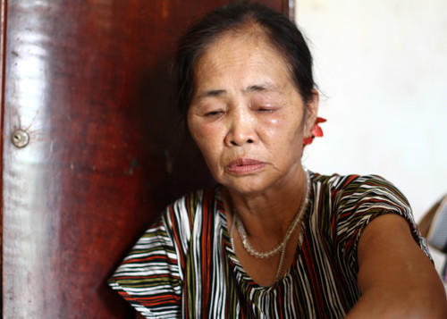 Bà Trọng, mẹ chị Hương cho biết hai gia đình đã thống nhất được phương án nuôi Hải và Minh tốt nhất. Ảnh: Phan Dương.