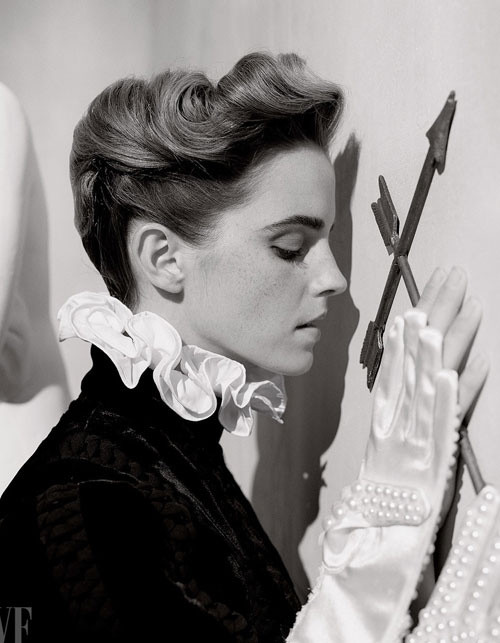 "Phù thủy" Emma Watson để ngực trần trên tạp chí thời trang ảnh 6 "Phù thủy" Emma Watson để ngực trần trên tạp chí thời trang ảnh 6