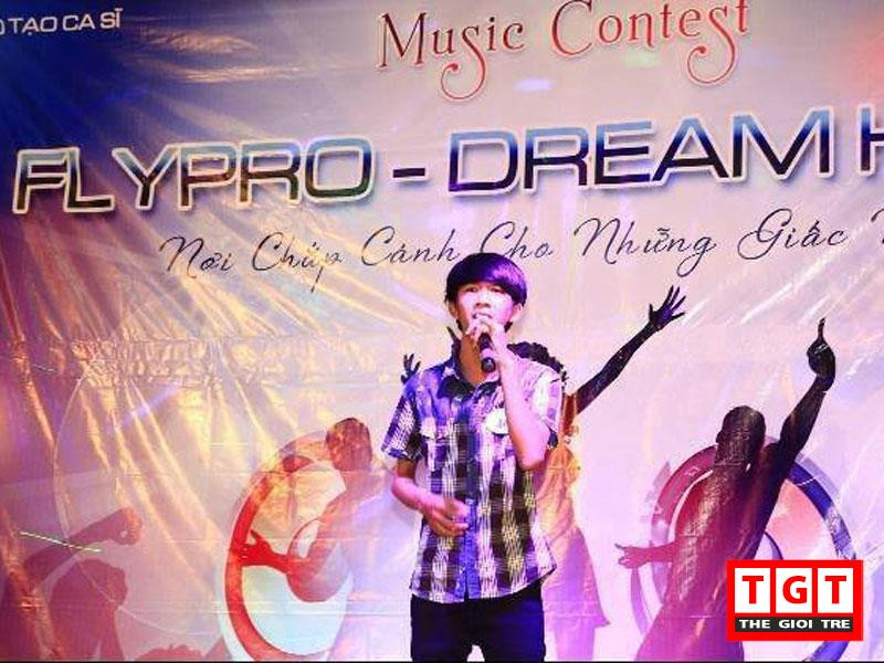 Cậu bạn sinh năm 1999 ở Đăk Lăk có biệt tài sản xuất nhạc cực siêu ảnh 2 Cậu bạn sinh năm 1999 ở Đăk Lăk có biệt tài sản xuất nhạc cực siêu ảnh 2