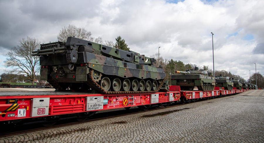 Đức đã cung cấp xe tăng Leopard 2 và xe bọc thép Marder cho Ukraine Đức đã cung cấp xe tăng Leopard 2 và xe bọc thép Marder cho Ukraine