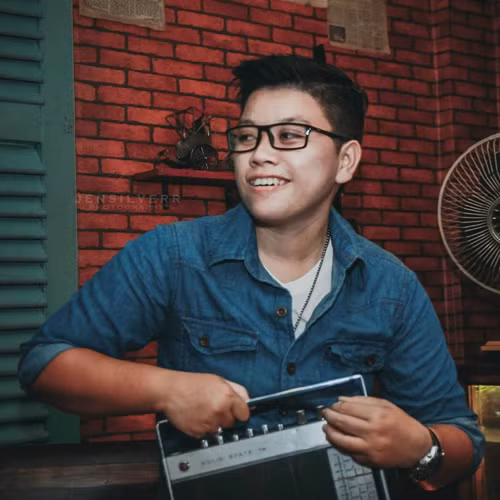 Hành trình anh chàng chuyển giới chinh phục bạn gái xinh đẹp ảnh 3 hb8-2038-1444033435.jpg