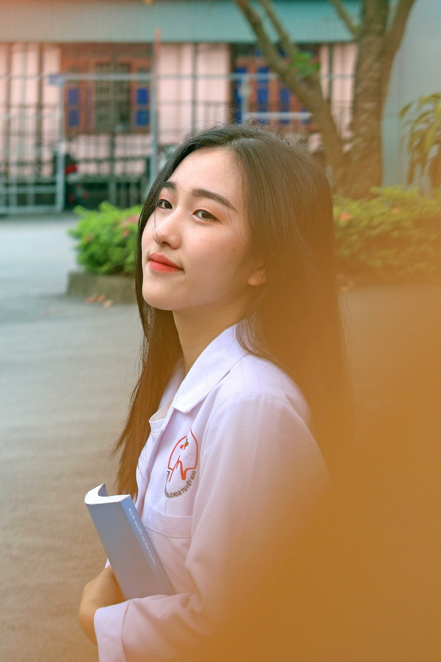 Mặc dù học y rất vất vả nhưng sinh viên Ma Thị Hồng Nhung vẫn luôn kiên định và quyết tâm theo đuổi đến cùng con đường để trở thành một bác sĩ giỏi trong tương lai.