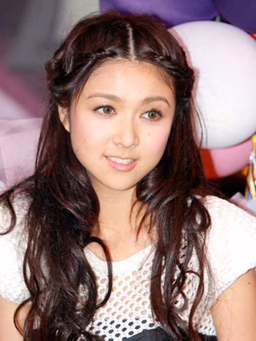 Những người đẹp bị nghi là người lưỡng tính ảnh 4