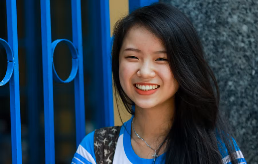 Những nữ sinh có gương mặt sáng bừng trường thi THPT quốc gia