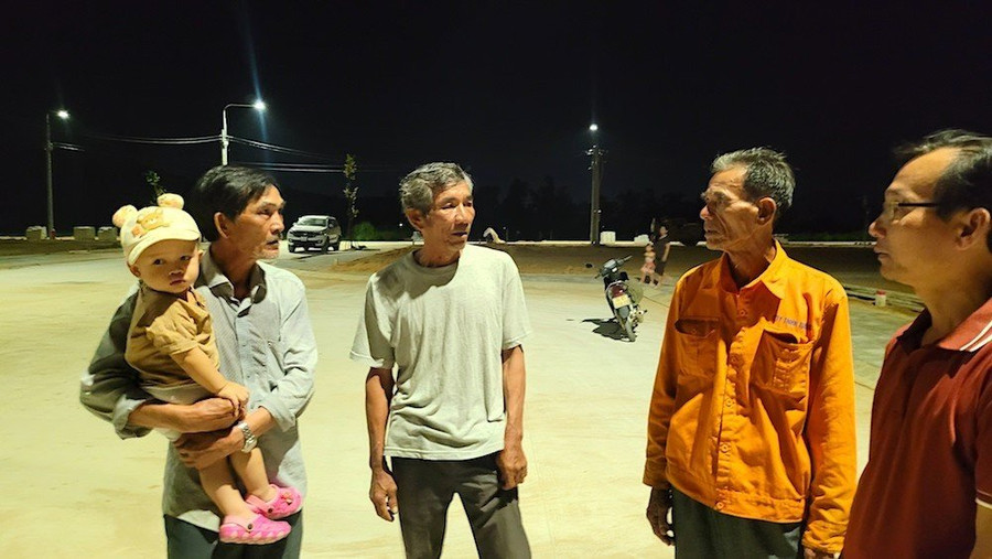 Người dân háo hức, mong chờ được chuyển đến các khu tái định cư.