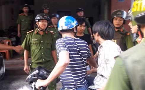 những hiểm họa của kẻ loạn thần do "chơi" ma túy đá ở đà nẵng hình 2 nhung hiem hoa cua ke loan than do "choi" ma tuy da o da nang hinh 2