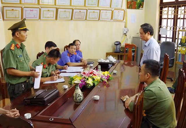 Khởi tố 2 Phó giám đốc Sở GDĐT trong vụ gian lận điểm thi ở Hà Giang - 1