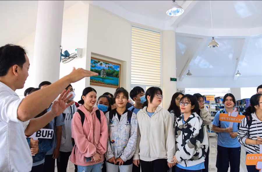 Khi tham gia chương trình Savings Game học sinh còn được tham gia khám phá, trải nghiệm không gian học tập tại BUH