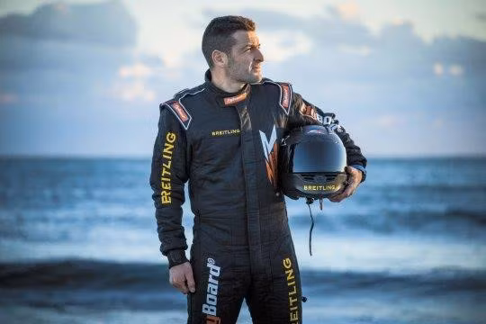 "Người bay" muốn đi từ Pháp đến Anh bằng ván trượt không khí