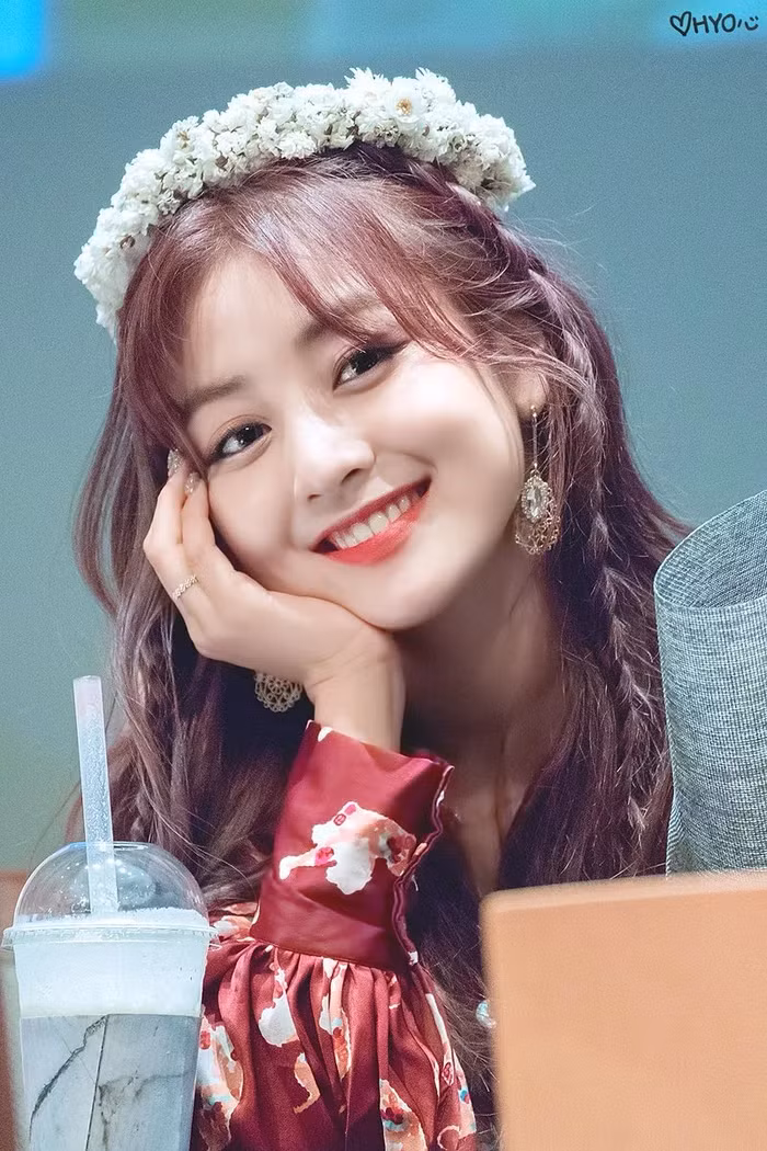 Chẳng cần phẫu thuật, học ngay 5 “bí kíp” cực hay là bạn sẽ có khuôn mặt nhỏ nhắn, xinh đẹp như sao Hàn 