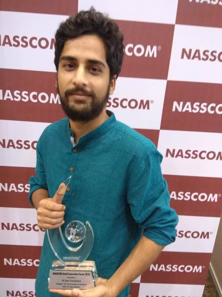 Shoaib nhận giải thưởng của Diễn đàn Đổi mới Xã hội NASSCOM năm 2018.