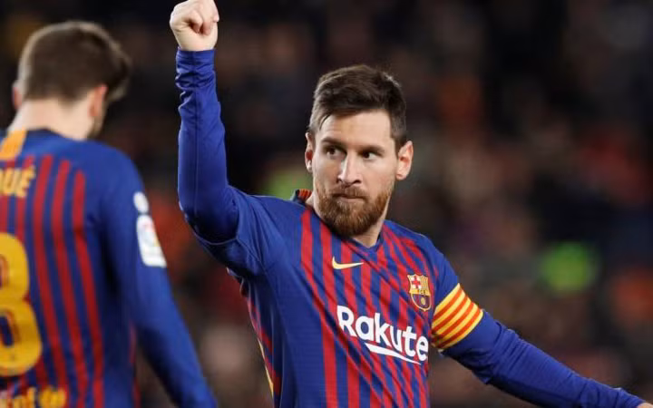 Ronaldo tụt xuống vị trí thứ 16 top 10 cầu thủ đắt giá nhất thế giới ảnh 8