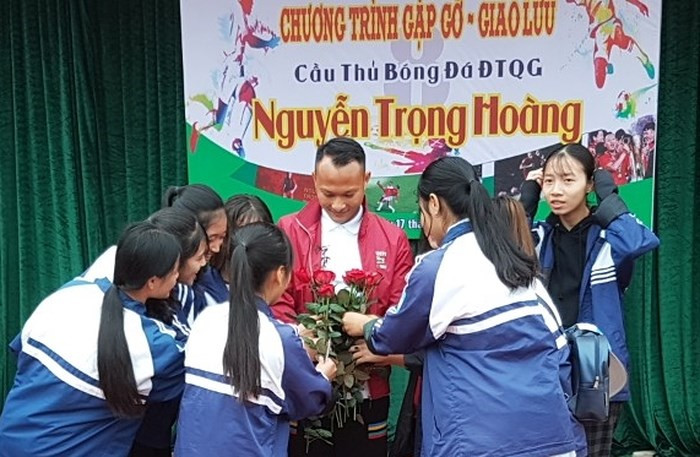 Trọng Hoàng gây “sốt” tại Phú Thọ ảnh 5 ảnh 5