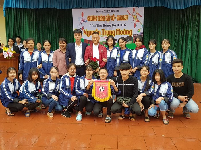 Trọng Hoàng gây “sốt” tại Phú Thọ ảnh 3 ảnh 3