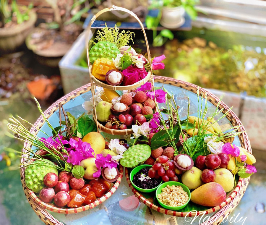 Rượu nếp, xôi chè... đắt hàng ngày Tết Đoan Ngọ ảnh 1