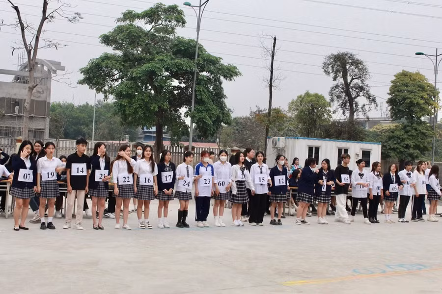 Nhiều trò chơi thú vị được tổ chức tại chương trình.