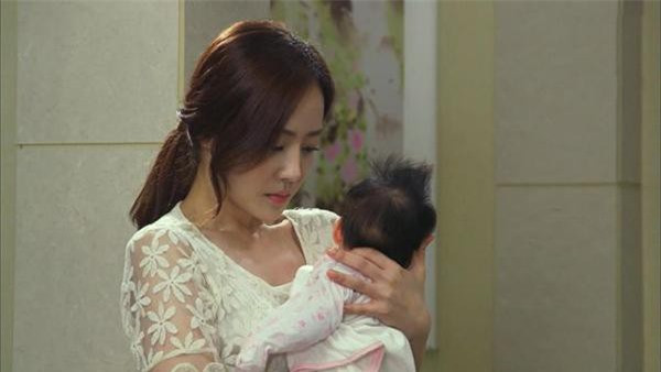Sinh con được 1 tháng tôi đã bị đuổi khỏi nhà, 4 năm sau chồng run rẩy trước cửa nhà xin gặp con vì lý do khó tưởng tượng - Ảnh 2. Sinh con được 1 tháng tôi đã bị đuổi khỏi nhà, 4 năm sau chồng run rẩy trước cửa nhà xin gặp con vì lý do khó tưởng tượng - Ảnh 2.