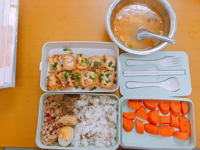 Cơm hộp mẹ chồng nấu cho con dâu mang đi làm khiến cô gái nào cũng phải ghen tỵ