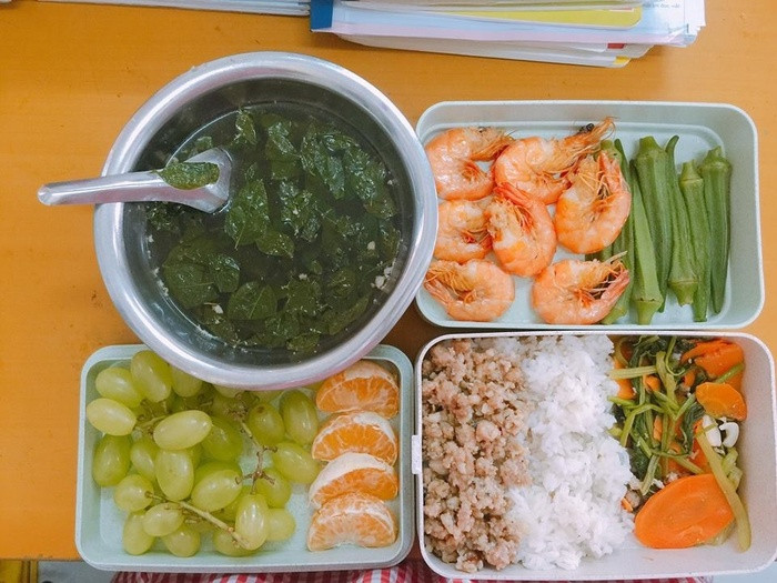 Cơm hộp mẹ chồng nấu cho con dâu mang đi làm khiến cô gái nào cũng phải ghen tỵ