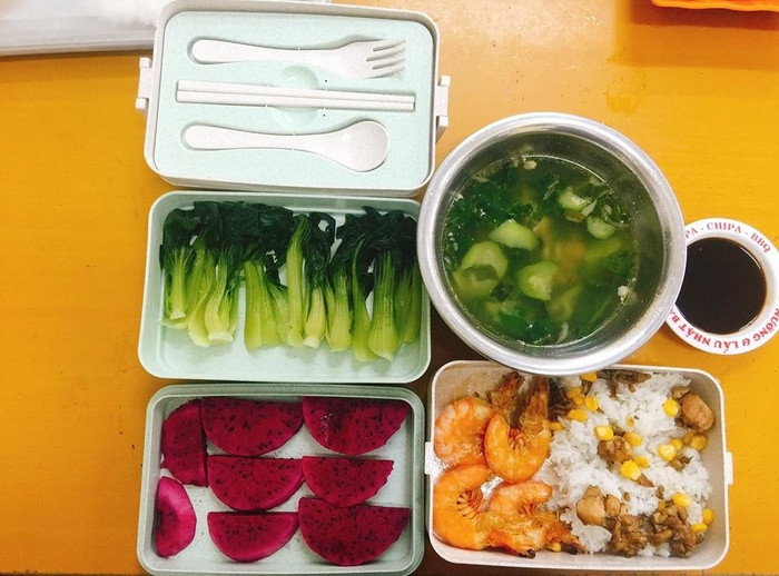 Cơm hộp mẹ chồng nấu cho con dâu mang đi làm khiến cô gái nào cũng phải ghen tỵ