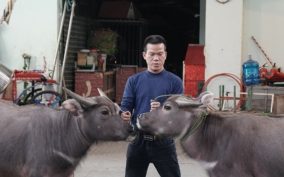 Nghệ sĩ Nguyễn Đức Tài cùng hai bạn diễn của mình