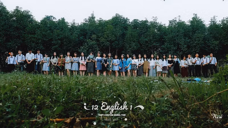 Học sinh Hưng Yên “hóa thân” cô cậu những năm 90 trong bộ ảnh kỷ yếu ảnh 10