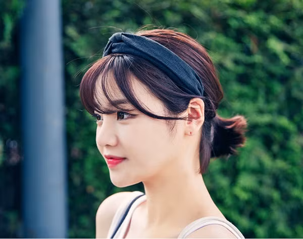 ... hay băng đô, bạn sẽ có được kiểu tóc vừa trẻ trung vừa cá tính.