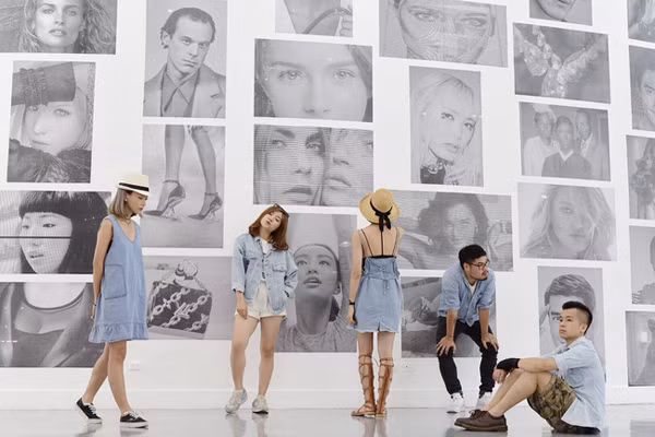 Điểm danh những kiểu chụp ảnh sống ảo tập thể cực chất cho team mê xê dịch ảnh 11