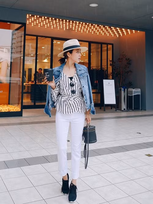 Kết hợp với phụ kiện mũ