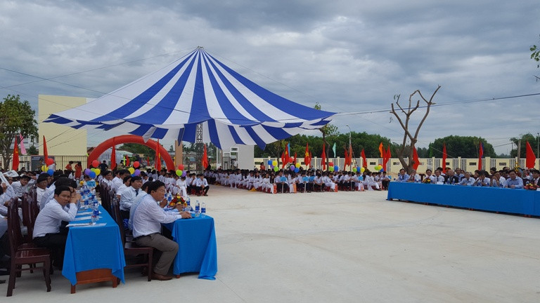 Năm học đầu tiên, Trường THPT Hồ Nghinh đón 397 học sinh Năm học đầu tiên, Trường THPT Hồ Nghinh đón 397 học sinh