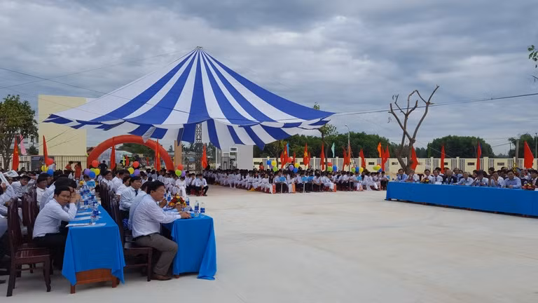 Năm học đầu tiên, Trường THPT Hồ Nghinh đón 397 học sinh