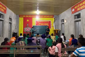 Hình ảnh lớp học xóa mù chữ cho người dân vùng cao ở xã Dào San, tỉnh Lai Châu. Ảnh: NVCC.