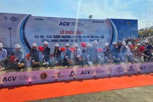 Nghi lễ khởi công dự án sửa chữa đường cất hạ cánh, đường lăn tại Cảng hàng không quốc tế Liên Khương.