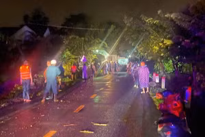 Lực lượng chức năng xuyên đêm tìm kiếm thi thể cô giáo Nguyễn Thị Hồng Bảo H.