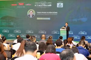 Quang cảnh diễn đàn.