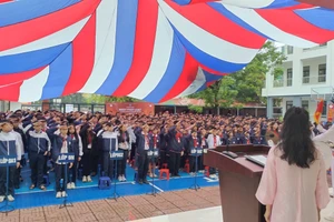 Sự kiện thu hút gần 700 học sinh, giáo viên cùng đại diện các ban, ngành và cơ quan báo chí tham dự.