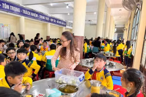 Lâm Đồng siết chặt kiểm soát bếp ăn trường học sau vụ nghi mất an toàn thực phẩm tại Trường Tiểu học Trưng Vương