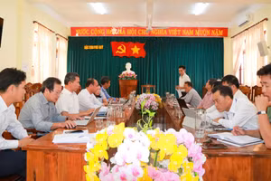 Sở GD&ĐT Lâm Đồng làm việc với lãnh đạo đặc khu Phú Quý.