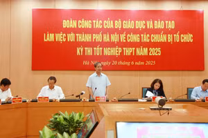 Quang cảnh buổi làm việc.