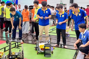 200 đội tranh tài tại cuộc thi Robocon ORC Nam Trung Bộ – Tây Nguyên.